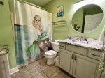 2nd Full Bathroom - Tub/Shower